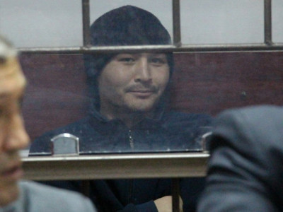 «Күлекбаевтың қызы»: Қонақ үйде мұғалімімен ұсталған оқушының кім екені белгілі болды