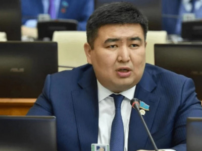 Елімізде жас жүргізуші 80 000 теңге төлесе, шетелдік азаматқа 50 пайыз жеңілдік беріледі – Елнұр Бейсенбаев