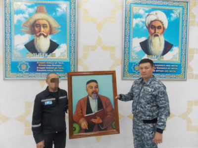 Ұлытауда 70 жастағы сотталған Абайдың портретін салды