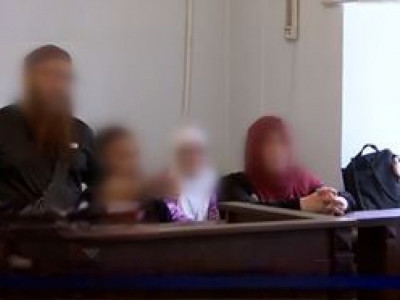 "Білмей қалдым": Қарағандыда 15 жастағы қызға үйленген еркекке қылмыстық іс қозғалды