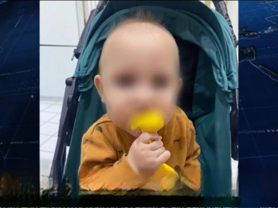 "Балам бесіктегі жіпке қысылып қалуы мүмкін": Атыраулық әйел 7 айлық сәбиінің өліміне балабақша қызметкерлерін кінәлайды