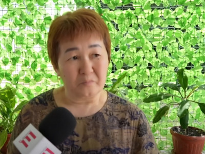 «60 млн төлейтін жағдайым да, үйім де жоқ»: Абзал Шынасылдың анасы жазаның тым ауыр болғанын айтты