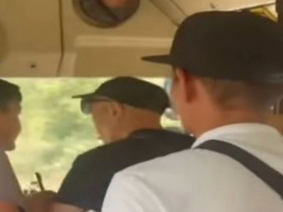 Семейде жүріп бара жатқан автобус жүргізушісін ұрған жолаушы ұсталды