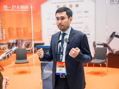 EXPO-да көліктер көрмесі өтіп жатыр