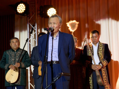 Көне аспаптар күмбірі