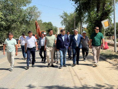 Депутаттар Тараздағы жылу магистралін жаңарту барысын бақылап қайтты