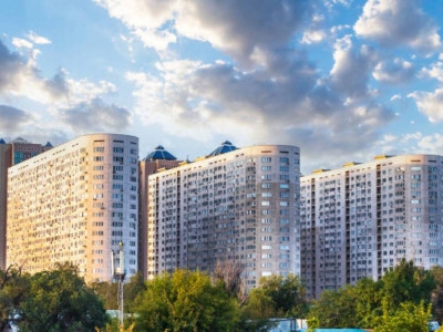 Алматыда пәтерден ес-түссіз жатқан ер адам табылды