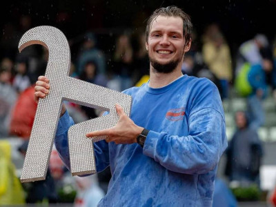 Александр Бублик Аустриядағы жарыстың чемпионы атанды