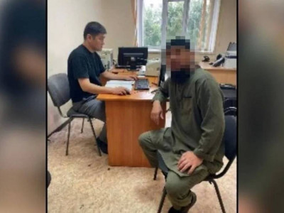 Ақтөбе мешітінде ер адам қызға «бір реттік неке» ұсынған (ВИДЕО)