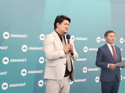 Абайдың 180 жылдығы: «AMANAT» партиясының белсендісі «Қара сөздер» аудио жинағын әзірледі