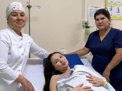 «Қиын диагноз қойылды»: Жұлдыз Әбдікәрімова қалай босанғанын айтып берді