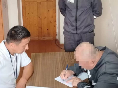 Абай облысында 53 жастағы азамат бірінші сыныпқа барды