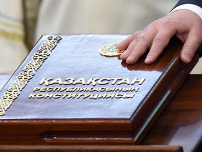 Ата заң – жай ғана баптар жинағы емес, билік пен қоғам арасындағы келісім – сарапшы