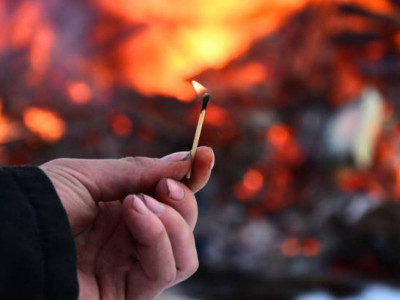 Павлодар тұрғыны базарда өзін-өзі өртемек болды