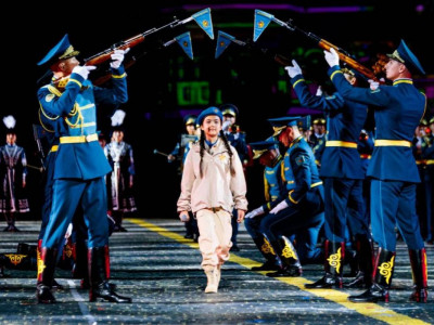 Қазақстандық әскери оркестр Қызыл алаңда өнер көрсетті