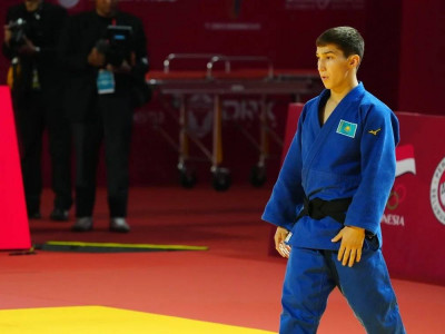 Дзюдошы Фархат Зейнолла Азия чемпионы атанды