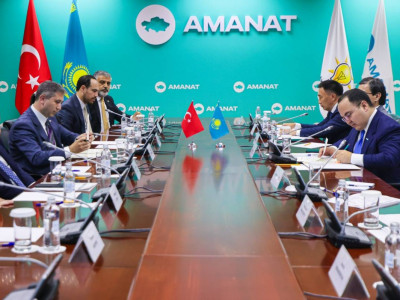 «AMANAT» пен AK Parti Қазақстан мен Түркияның бауырластық байланысын нығайтуда