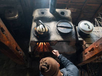 Павлодар облысында пеш жақпақ болған бала бетін күйдіріп алды