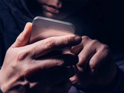 «Тікелей эфирде жасаған»: ШҚО-да 18 жастағы алаяқ ұсталды