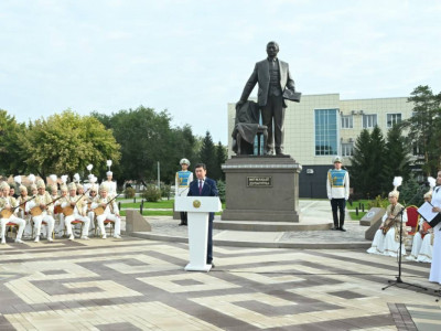Мәжіліс спикері Міржақып Дулатұлының мерейтойы – ұлтының Алаш арысына көрсеткен құрметі екенін атап өтті