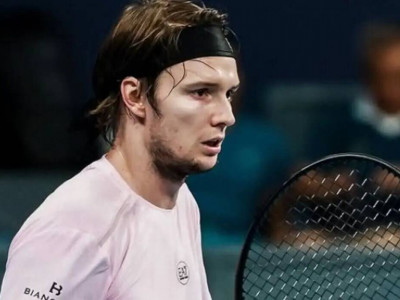 Александр Бублик Қытайда өткен ATP 250 турнирінің чемпионы атанды