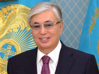 Президент Еңбек күнімен құттықтады