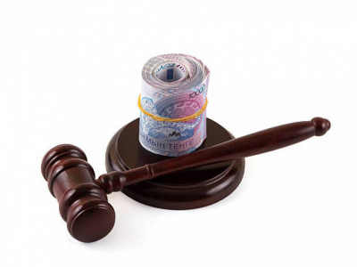 Жаңаарқада пара алған бас маманға 9,7 млн теңге айыппұл салынды