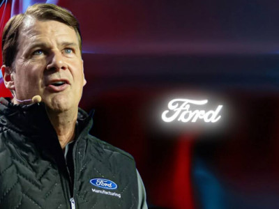 "Бақытты әке боламын": Ford басшысы 17 жастағы ұлын зауытқа дәнекерлеуші етіп жіберді