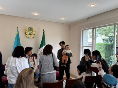 Димаш Құдайберген Мексикада бүлдіршінің тұсауын кесті