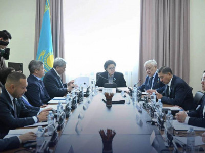 Мәжілісте әскери қызметкерлерді әлеуметтік қамтамасыз ету мәселелері талқыланды