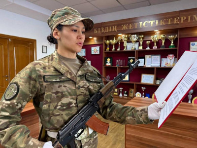 Әлем чемпионы, армия спортшысы Алуа Балқыбекова әскери ант берді