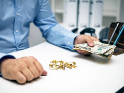 Шымкент тұрғыны ломбардтан 1 млрд теңгенің мүлкін ұрлаған