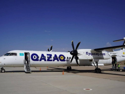 Мас келіншек Qazaq Air ұшағында экипажға шабуыл жасаған