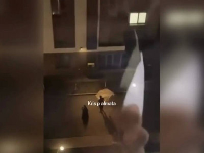 Алматыда 18 жастағы бойжеткен 9-қабаттан құлап кетті