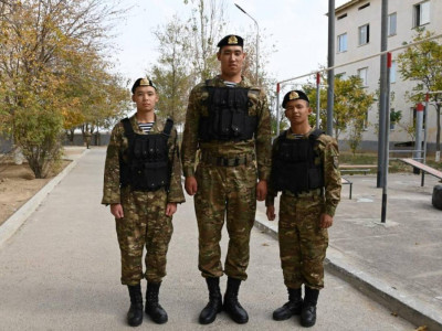 Қазақстандағы ең бойшаң сарбаз теңіз жаяу әскерінде қызмет етіп жатыр