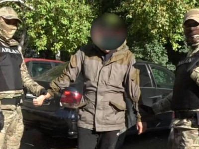 Өскеменде 23 жастағы жігіт 2 мың доза мефедронмен ұсталды