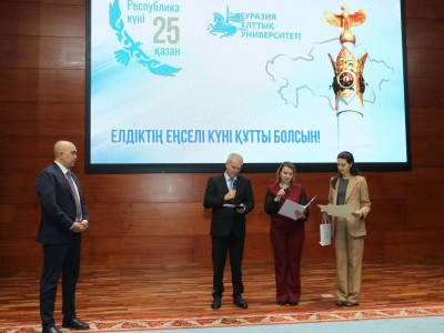 ЕҰУ проректоры Италия Жұлдызы орденімен марапатталды