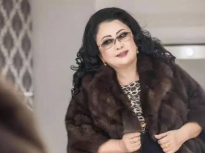 «О, тоба»: Мақпал Жүнісова түнгі клубта өзіне пародия жасаған әйел туралы айтты (ВИДЕО)