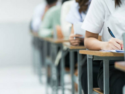 «ҰБТ тапсыруға көмектесемін»: Павлодарда 1 млн теңге алған мұғалім ұсталды