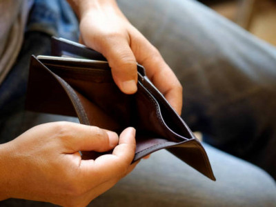 Жалақының 48%-ы алғашқы 48 сағатта жұмсалып кетеді – зерттеу