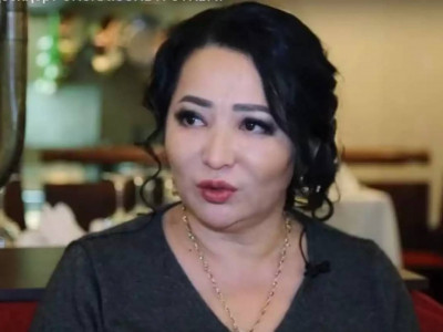 «Әйнектер денесіне қадалды»: Гүлзира Айдарбекова Қайрат Нұртастың жол апатына түскен сәтін еске алды