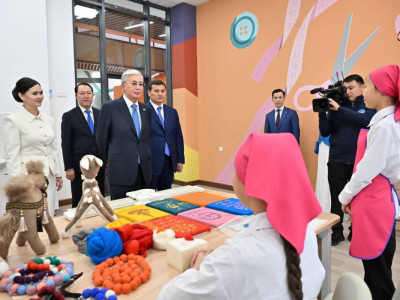 Президент «Сыр жұлдыздары» шығармашылық-инновациялық академиясының қызметімен танысты