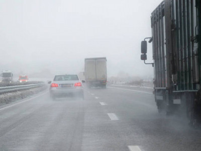 Қар, көктайғақ: «ҚазАвтоЖол» жүргізушілерге ескерту жасады