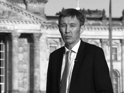 Белгілі журналист Азат Рыстанбек өмірден өтті