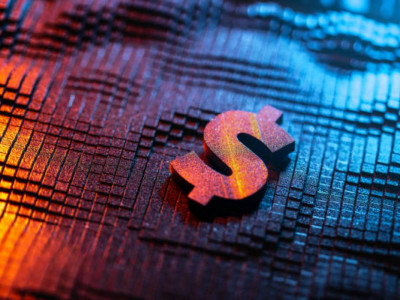 Доллар бағасы 528 теңгеге дейін түсті