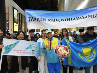 80 жастағы қария Нью-Йорк марафонына қатысып, 42 шақырымды жүгіріп өтті