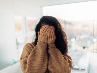 Ұялшақтық мидың белсенділігіне әсер етеді – зерттеу