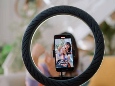 Зерттеу: тым тартымды адамдарға жұрт азырақ сенеді