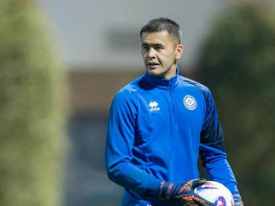 «Төртеуміз де қазақпыз»: Қақпашы Мұхаммеджан Сейсен ұлттық құрамадағы бәсекелестік туралы айтты