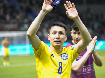 «Жылағанымды халыққа көрсеткісі келмеді»: Асхат Тағыберген ұлттық құрамадан кетерде кімнің қолдау білдіргенін айтты